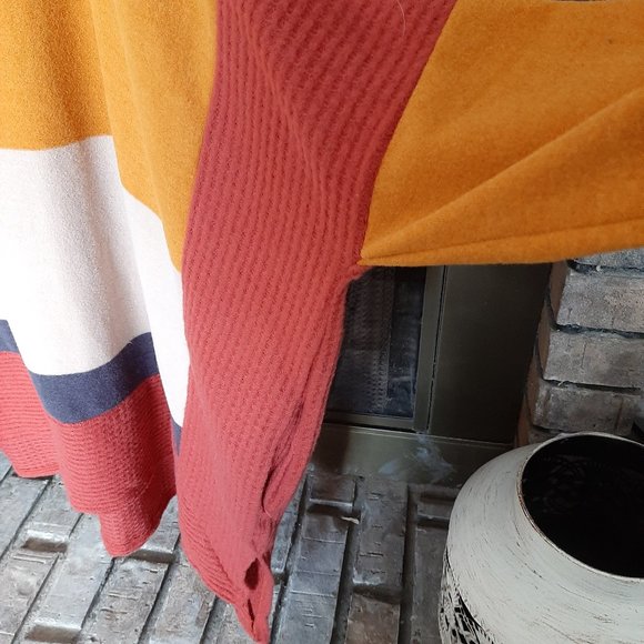 NWT Striped Sweater - Picture 5 of 5